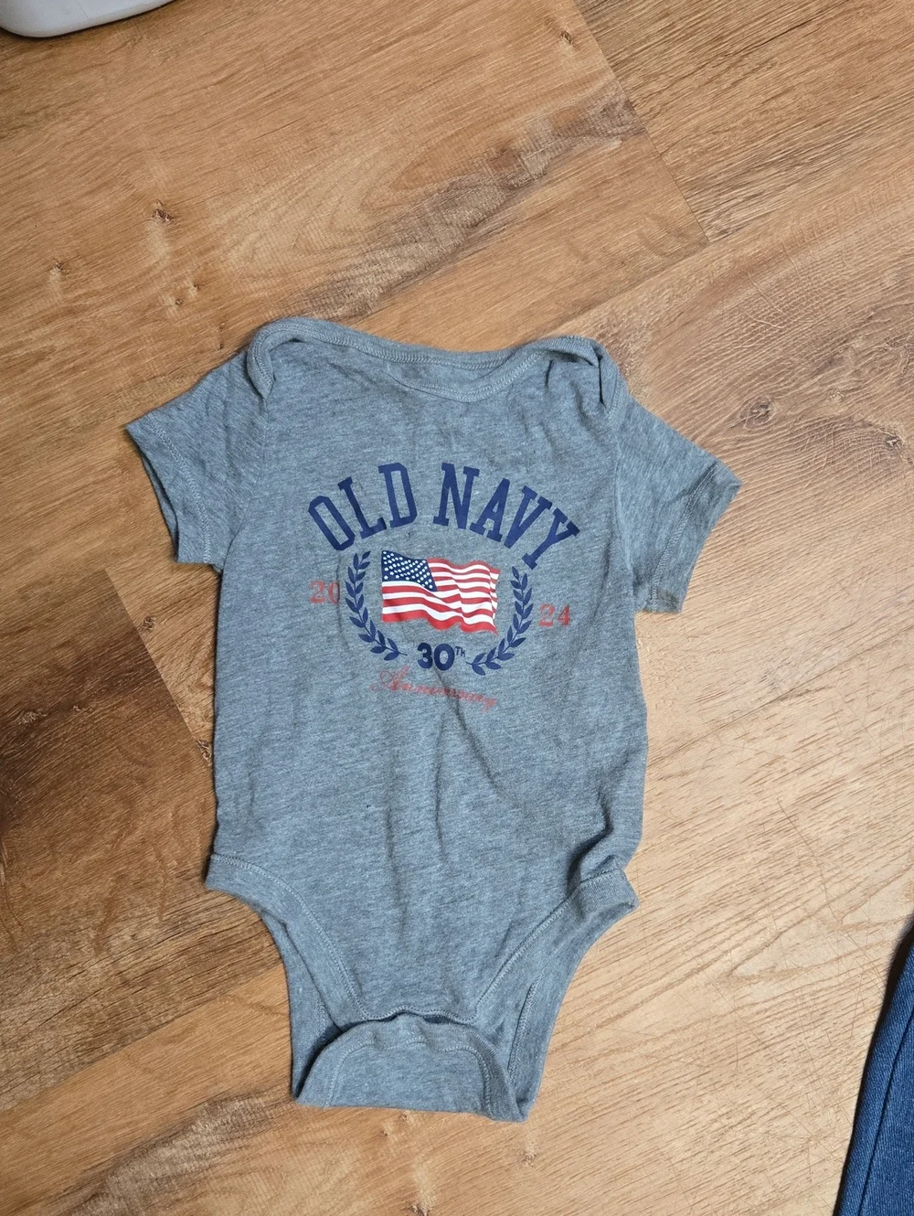 ☀️Lot Of 3 Clothes 12-18mths
